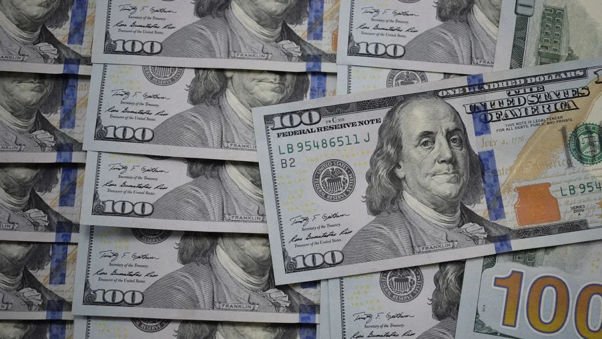 Cotizaciones del dólar blue, oficial, MEP y CCL en pantallas financieras