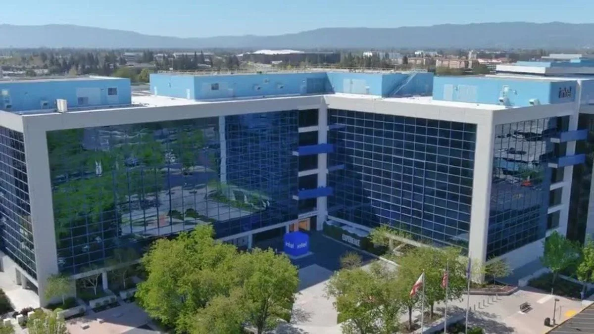 Intel sube 570% en un año: ¿conviene comprar cedears?