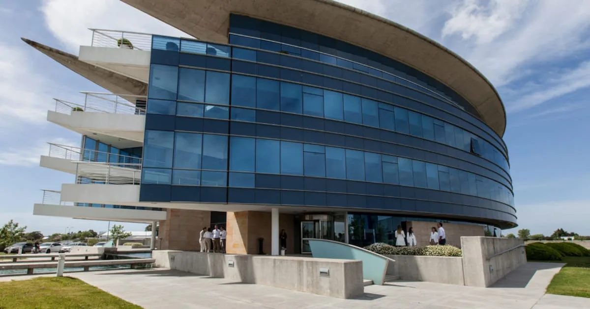 Grupo uruguayo adquiere el 60% del laboratorio argentino creador del Reliverán por u$s 125 millones