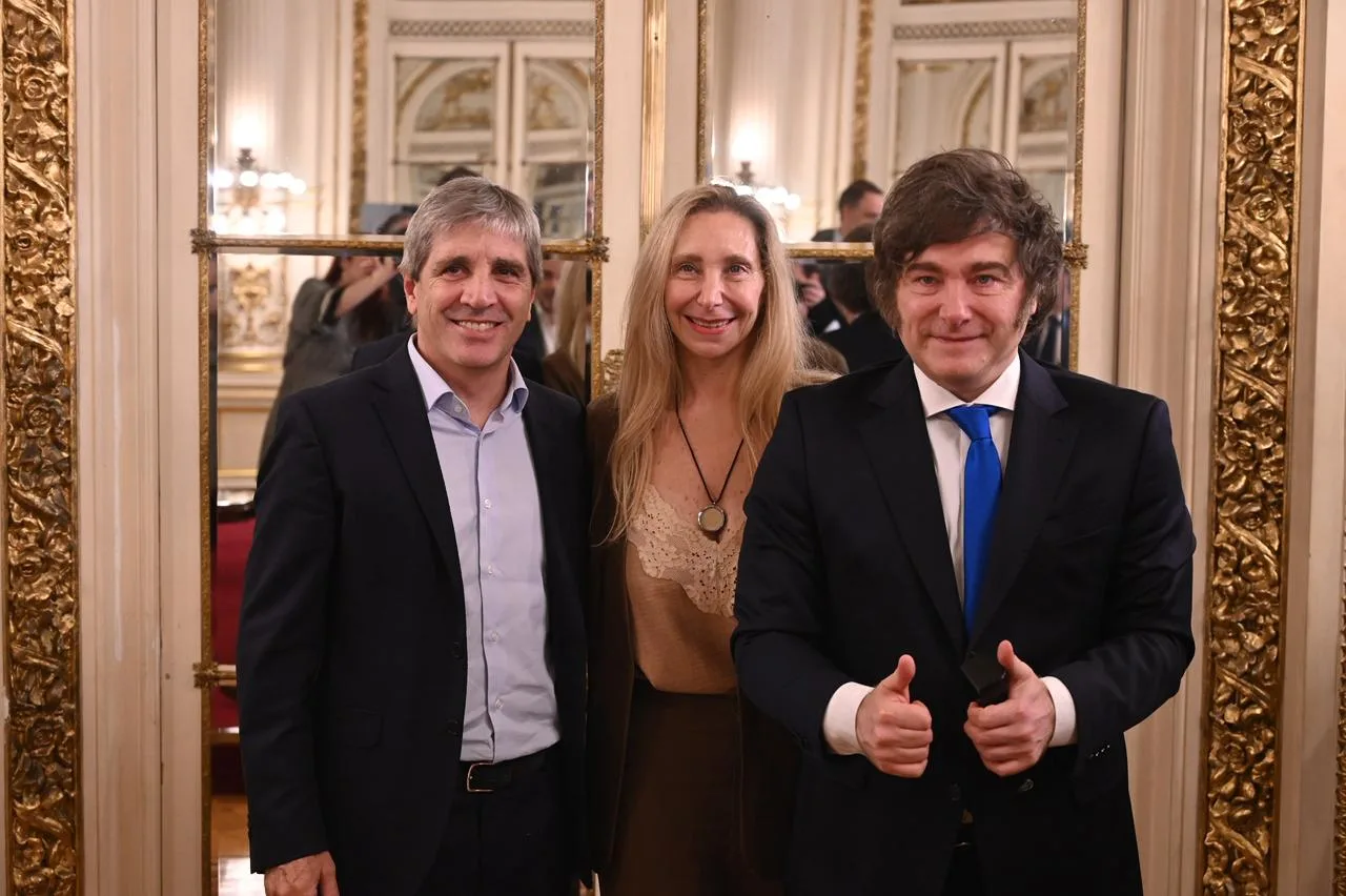 Milei ratificó a Caputo en medio de rumores sobre cambios en el equipo económico